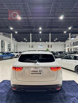 جاگوار F-Pace